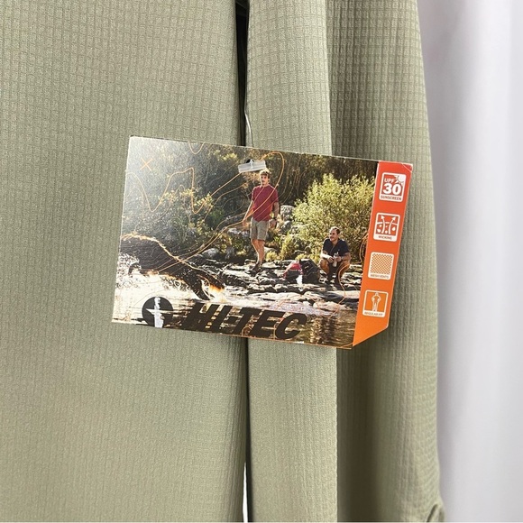 NEW Hi-Tec Large Fishing Hiking Outdoor Button Down Shirt UPF 30 Camp Safari - Picture 6 of 9